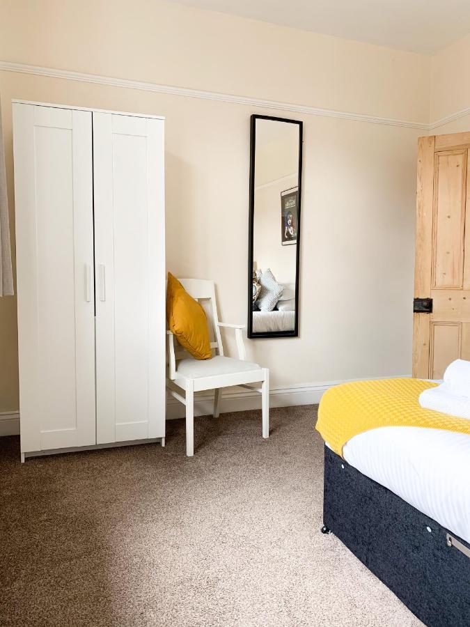 Riverside Lodge - Quaint Victorian Home By The River York Eksteriør billede